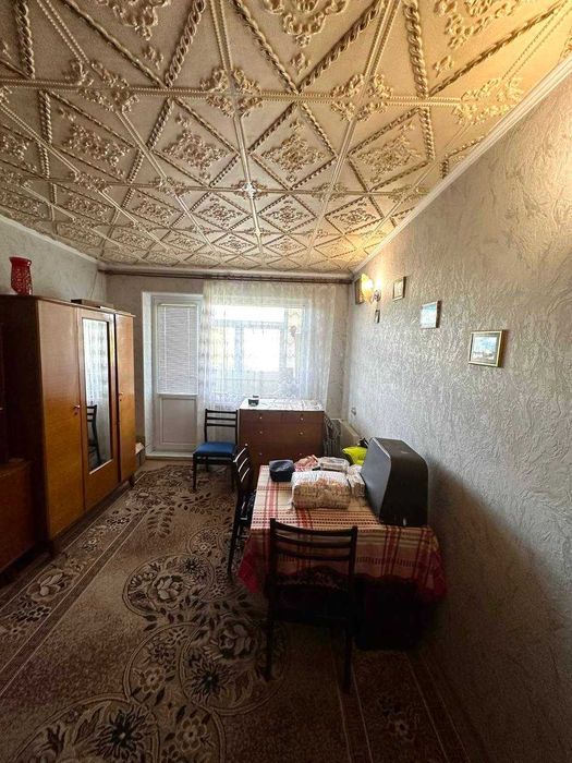 Продам 2кв 533 м/р метро Героев Труда МОЖНО Є-ВІДНОВЛЕННЯ!