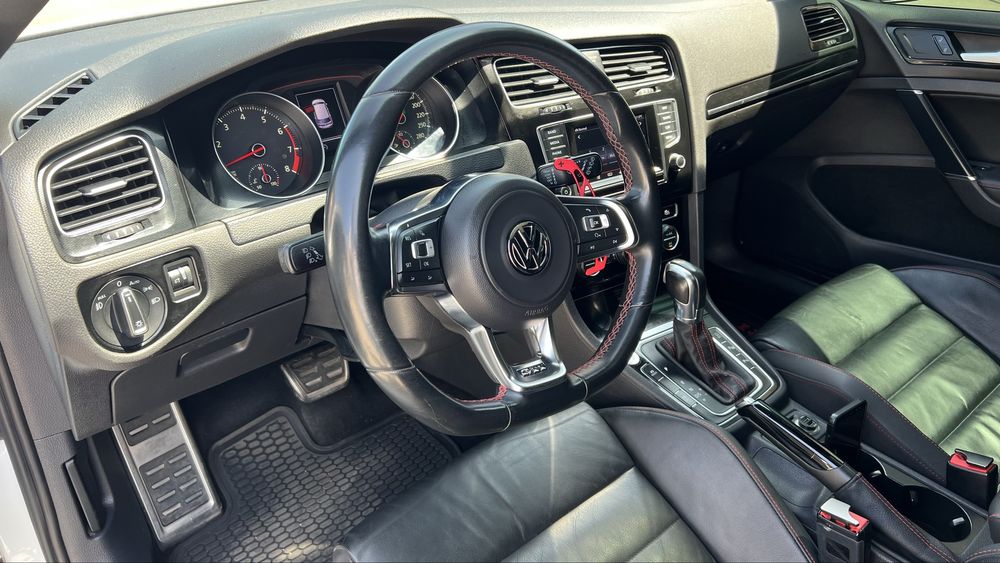 Продам Volkswagen Golf 7 GTI 2015 рік
