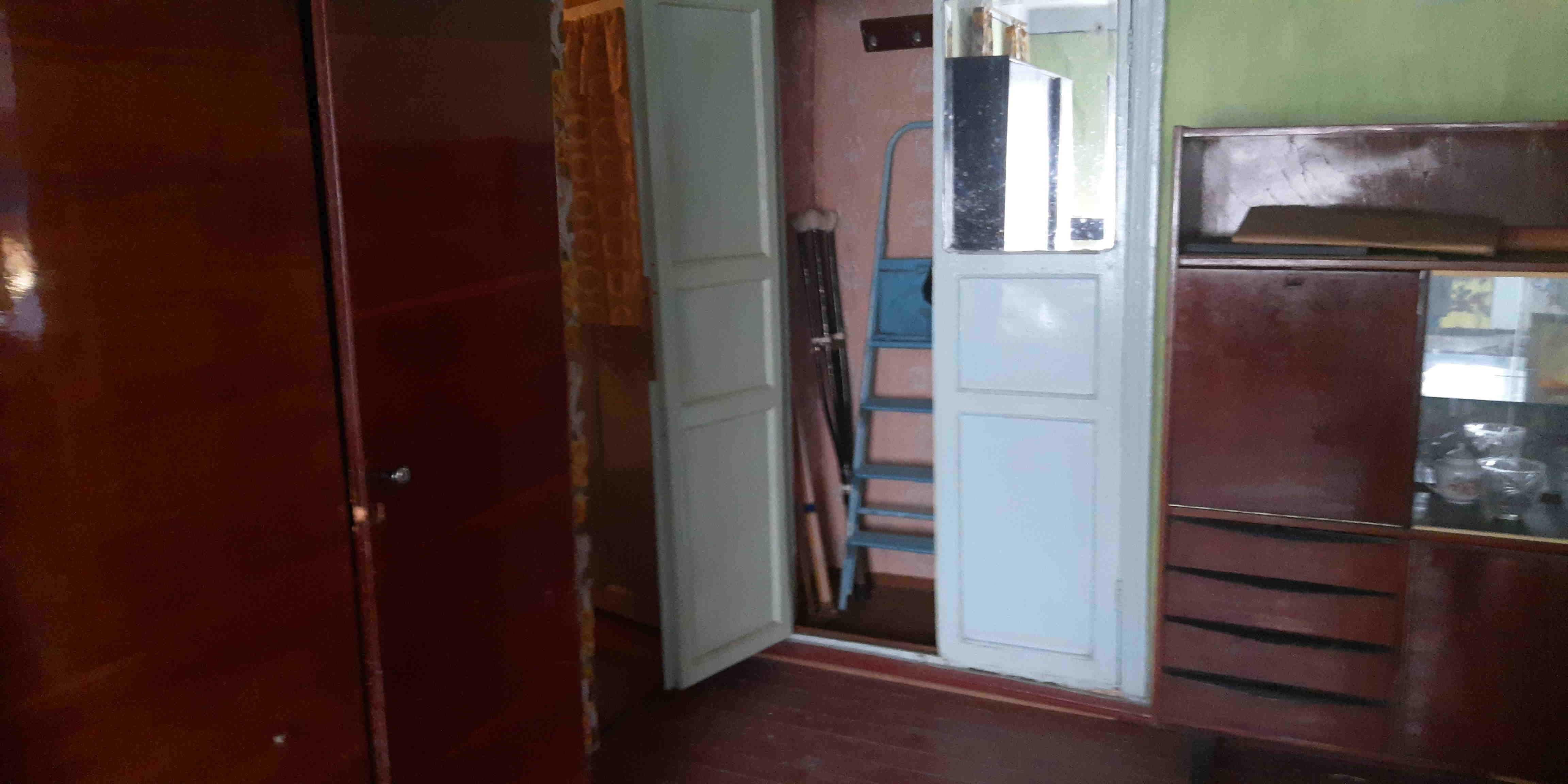 Продам 4-х комнатную  квартиру в с.Сербка, Одесская область