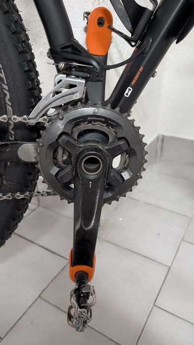 Bicicleta KTM carbono + capacete MET