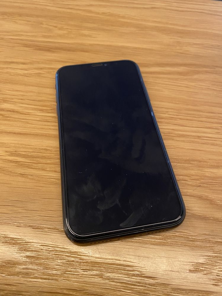 Iphone XR 128gb com vidro traseiro partido
