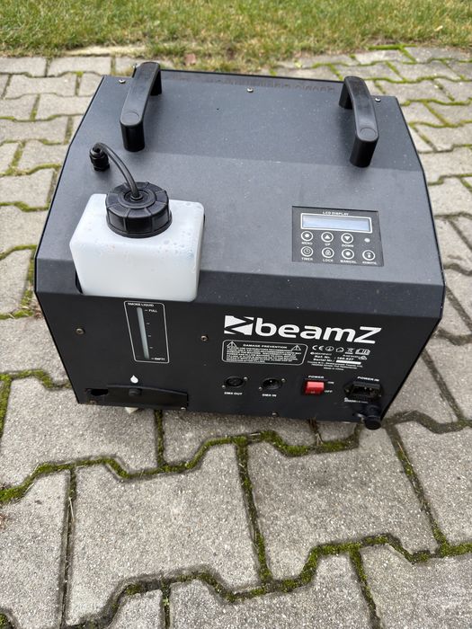 Wytwornica dymu i baniek SB2000LED BeamZ
