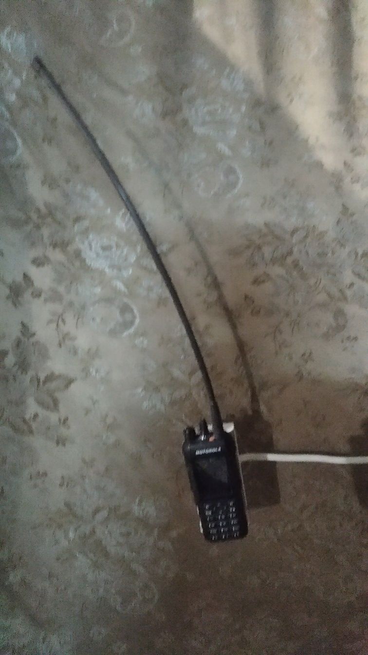 Рация Motorola R7