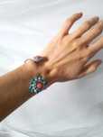 Bracelete chique peça única coral e turquesa