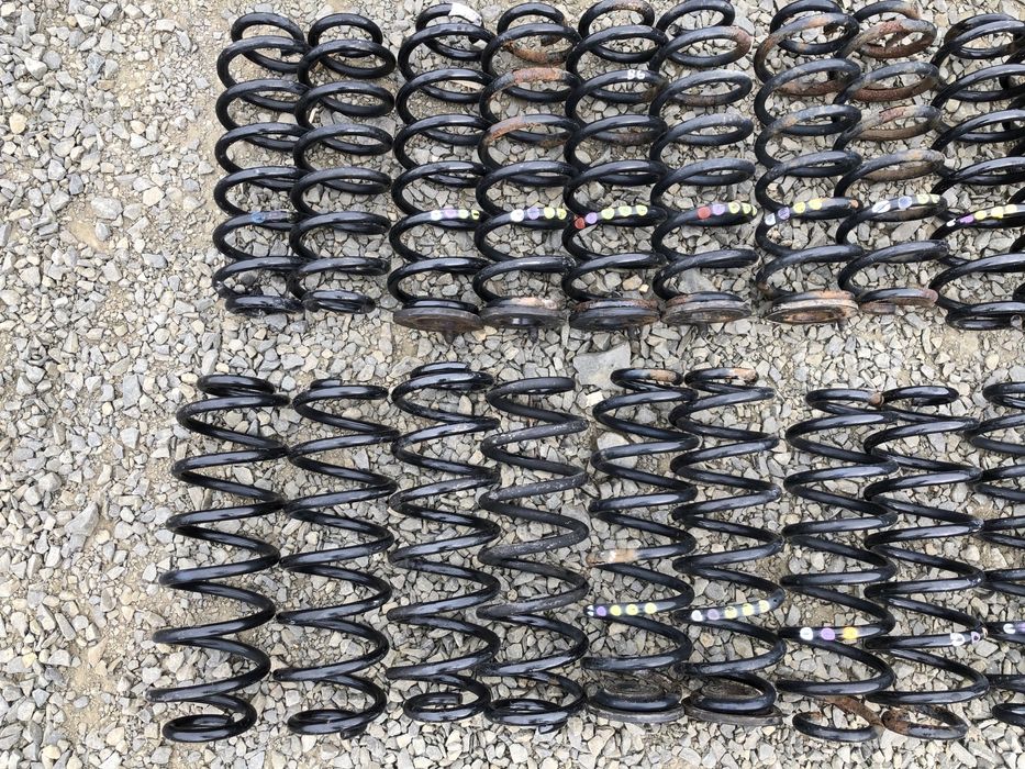 Задние пружини Passat B6 задні пружини Пассат Б6 седан універсал