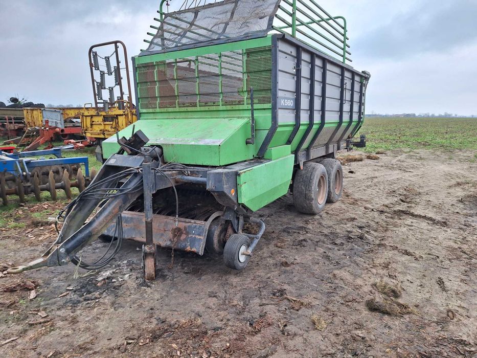 Przyczepa samozbierająca Deutz-Fahr K 560 nowy podbieracz, tandem K 6.