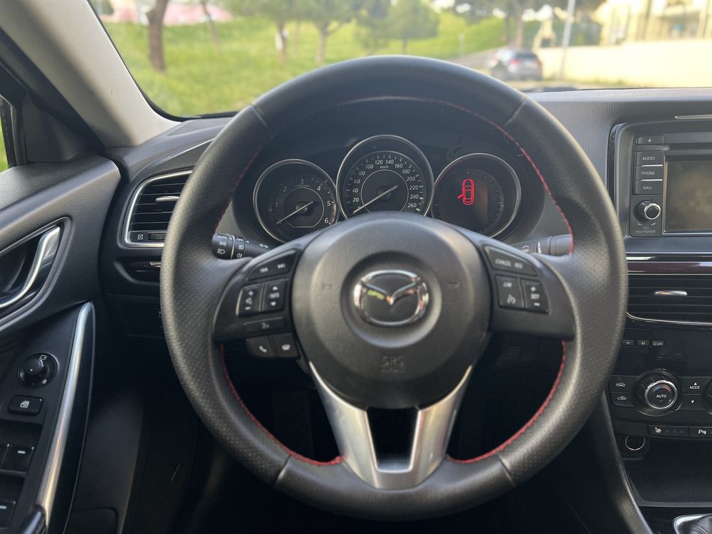 Mazda 6 2.2 SKY-D Excellence
