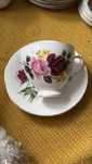 Sliczna angielska porcelana z pozłacanymi brzegami