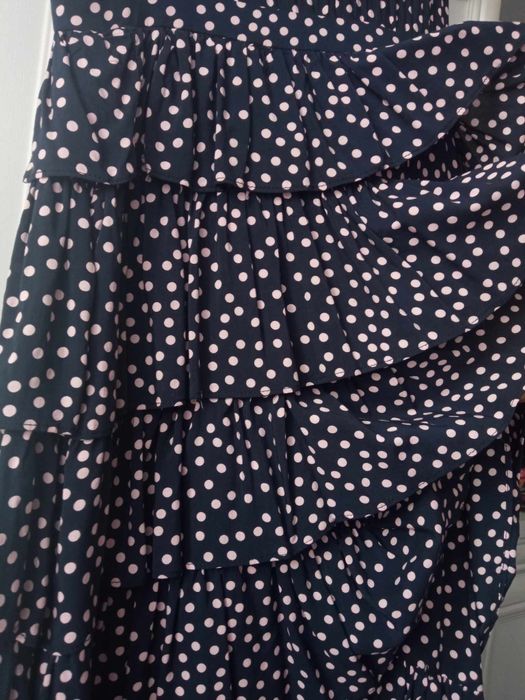Piękna sukienka z falbankami Reserved rozmiar S