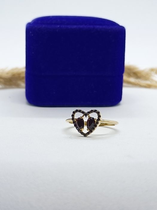 Modny pierścionek serce ze złota, złoto pr 585