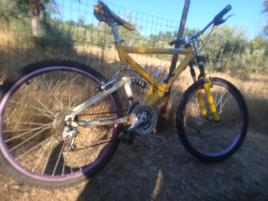 Bicicleta downhill alumínio Shimano