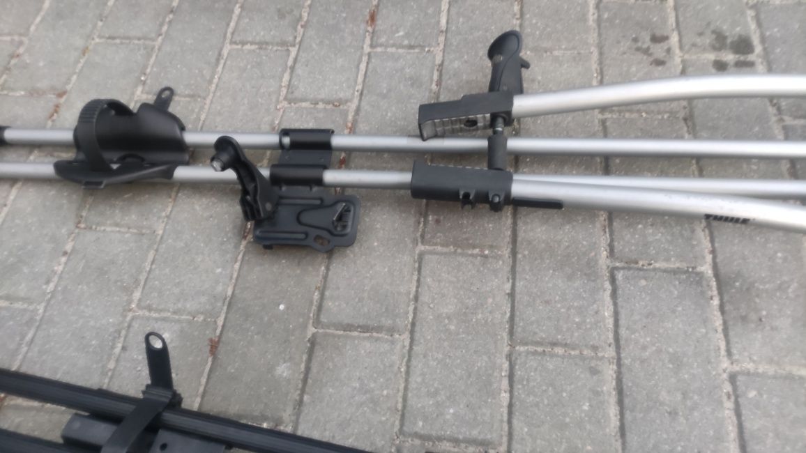 Uchwyty rowerowe na dach auta (relingi) Thule 530 i Thule 532 bagażnik