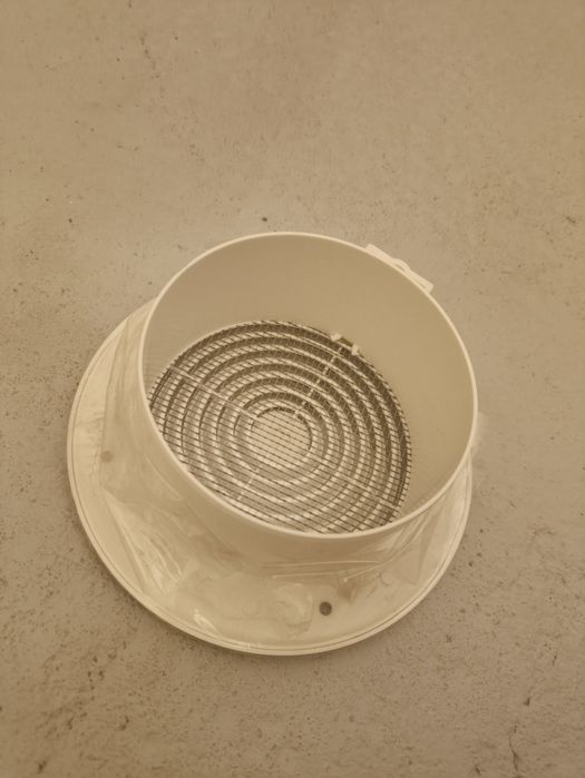 Kratka wentylacyjna 125 biala