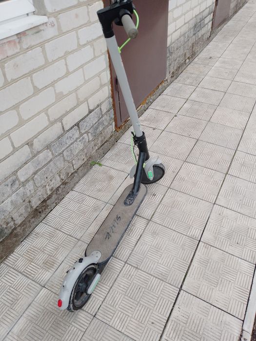 Електросамокат Frizoo Slick