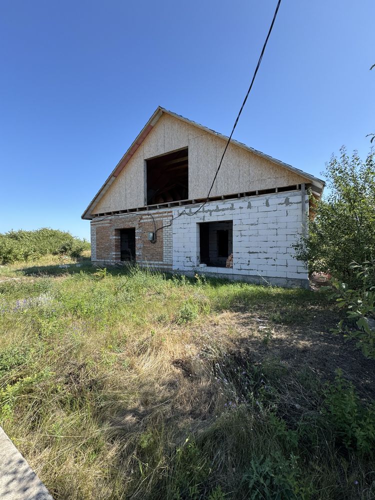 Продаж недобудованого будинку Підгайці