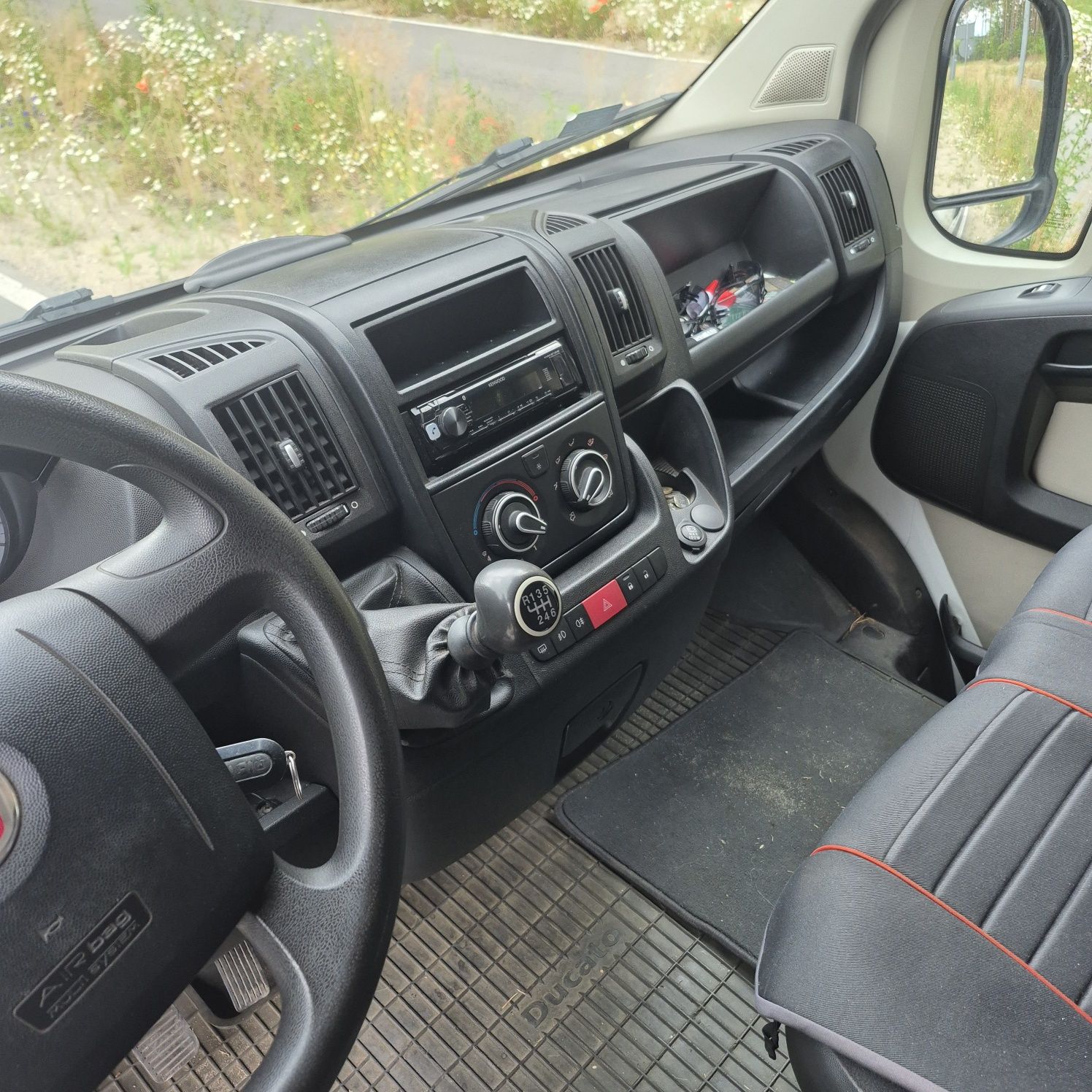 Fiat ducato 2,3  7 osobowy L2H3 ,zabudwa