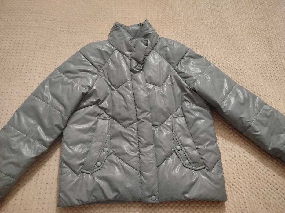 Куртка М демисезонна