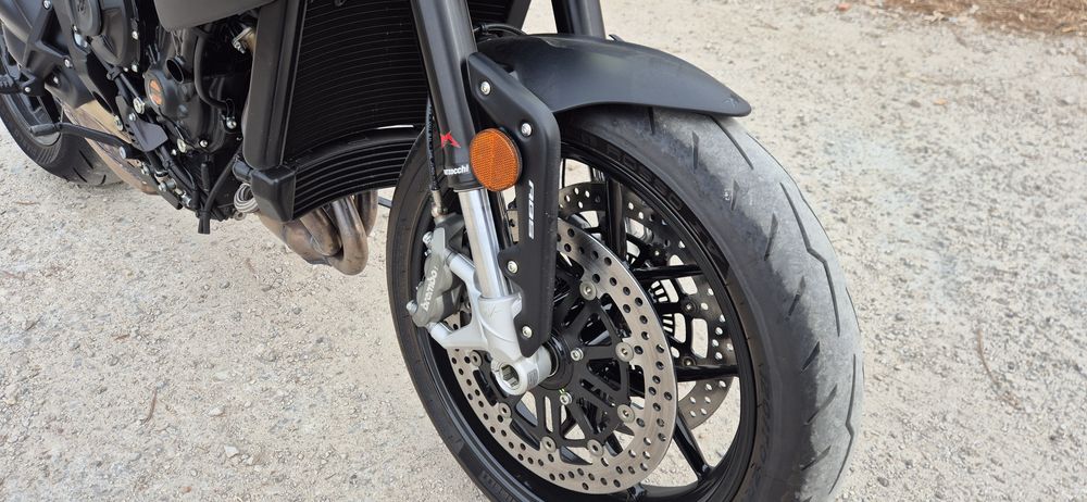 MV Agusta Dragster 800R de 2025