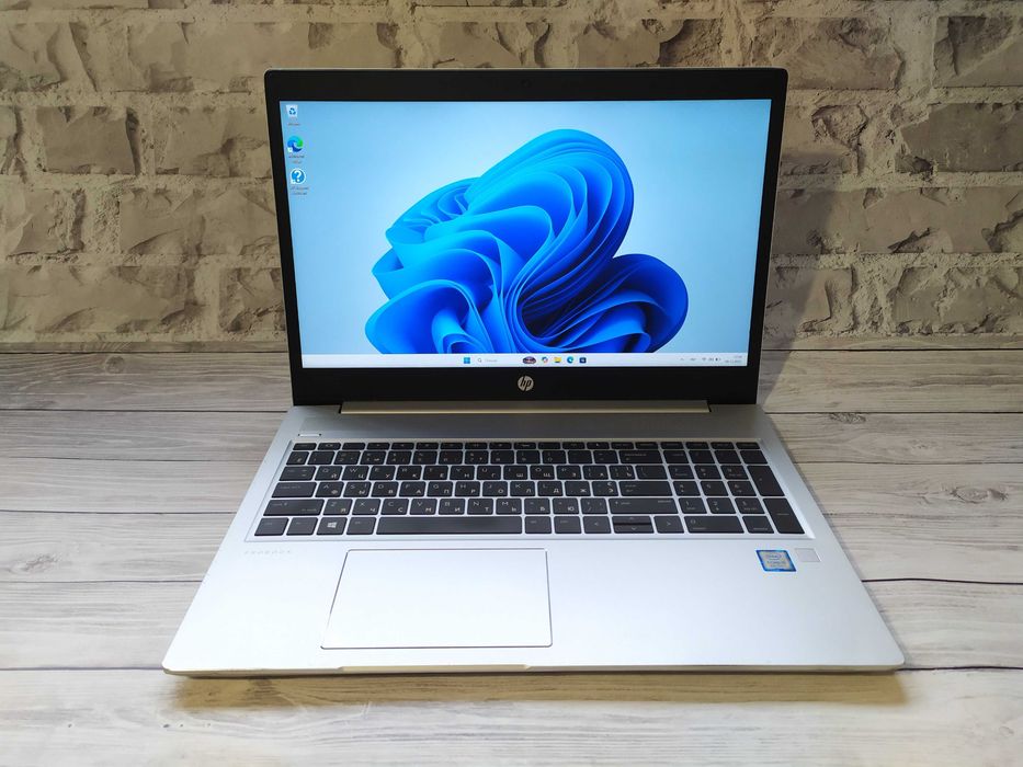 HP ProBook 450 G6 FHD IPS i5-8265U/8GB DDR4/256GB SSD NVMe