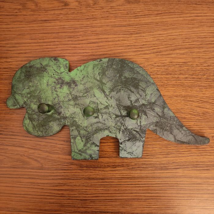 Wieszak ścienny dla dzieci dinozaur