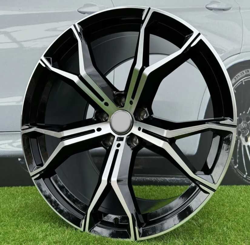 Диски на BMW разноширокие R22 5x112 на X5 G05 X6 G06 X7 Стиль 741М