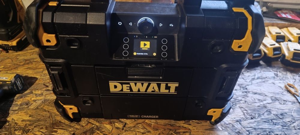 Radio budowlane DeWalt