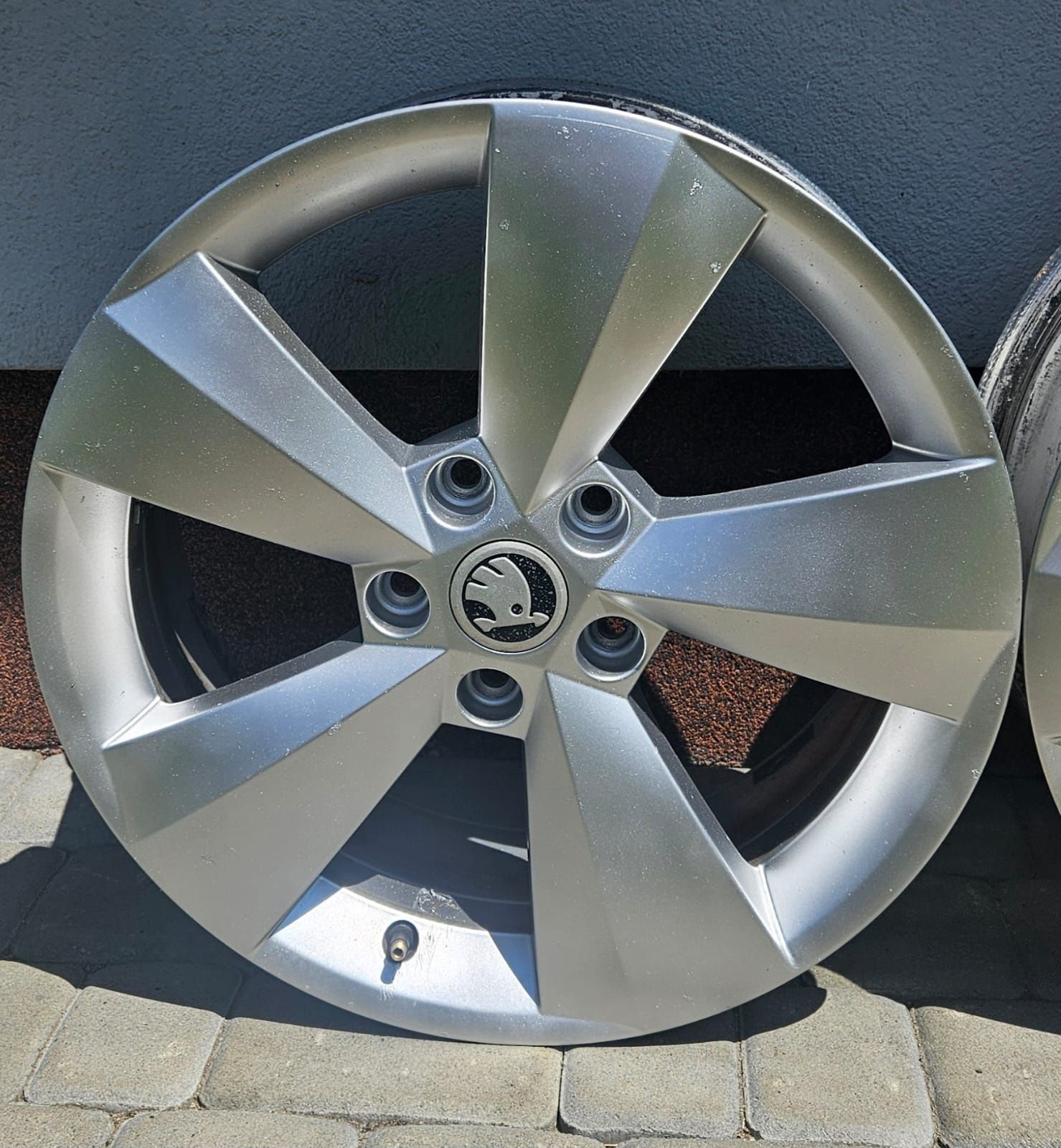 Диски r17 5*112 Skoda Oktavia A7