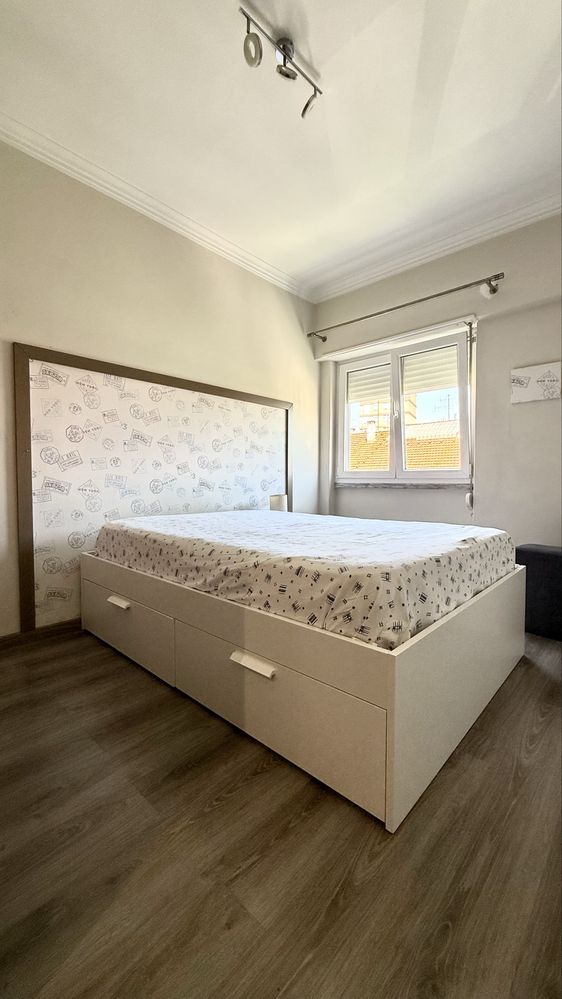 Quarto a 7 minutos do metro