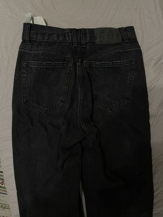 Чорні жіночі mom джинси pull&bear, 32го розміру,