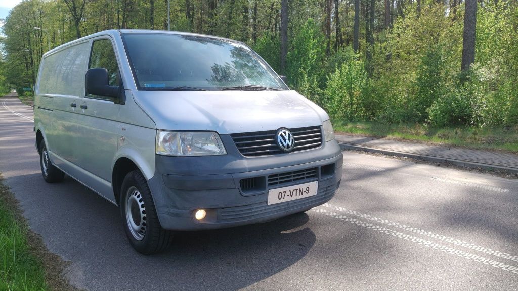 Volkswagen Transporter T5 2.5TDI 130KM 2008r long dlugi Klima Furgon