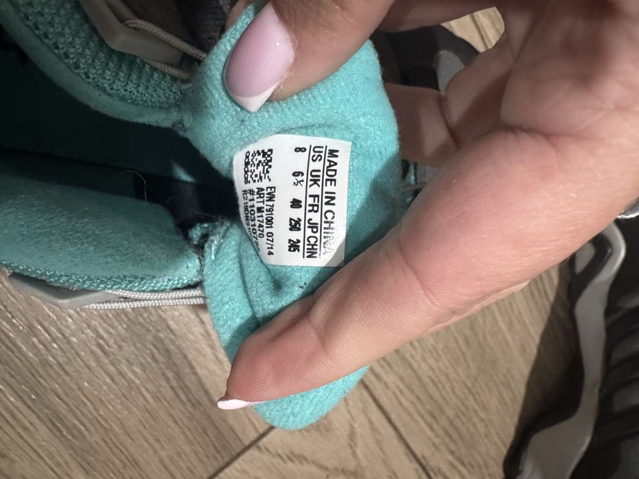 Ботинки адидас унисекс