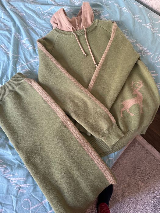 Костюм спідниця і  юбка не кошлатиться , дуже теплий