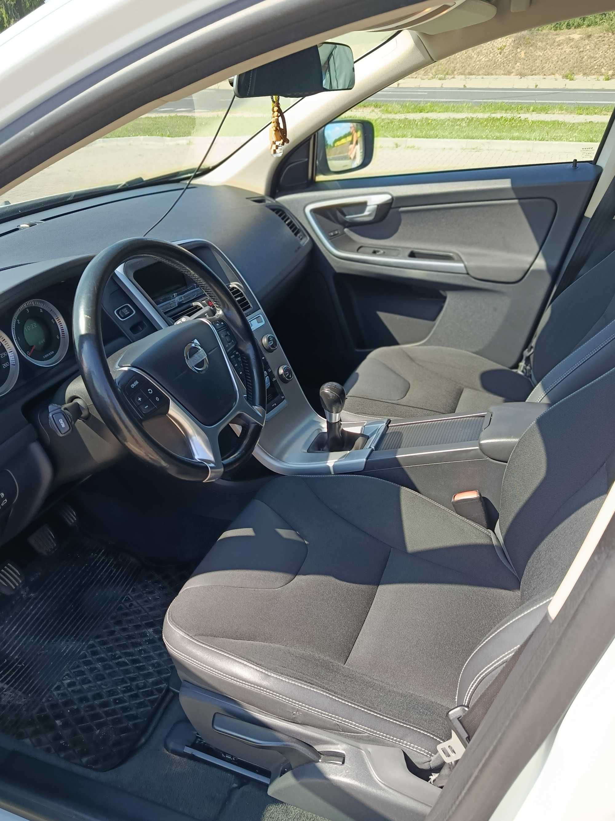 Volvo XC60 2011r 2.0 D3 163km