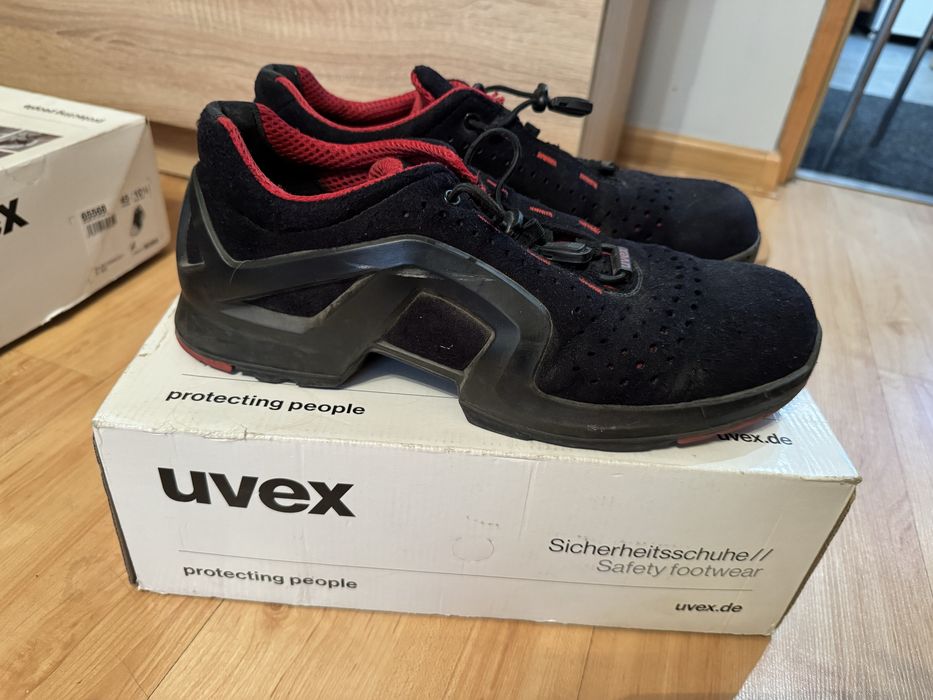 Półbuty robocze Uvex rozm. 45