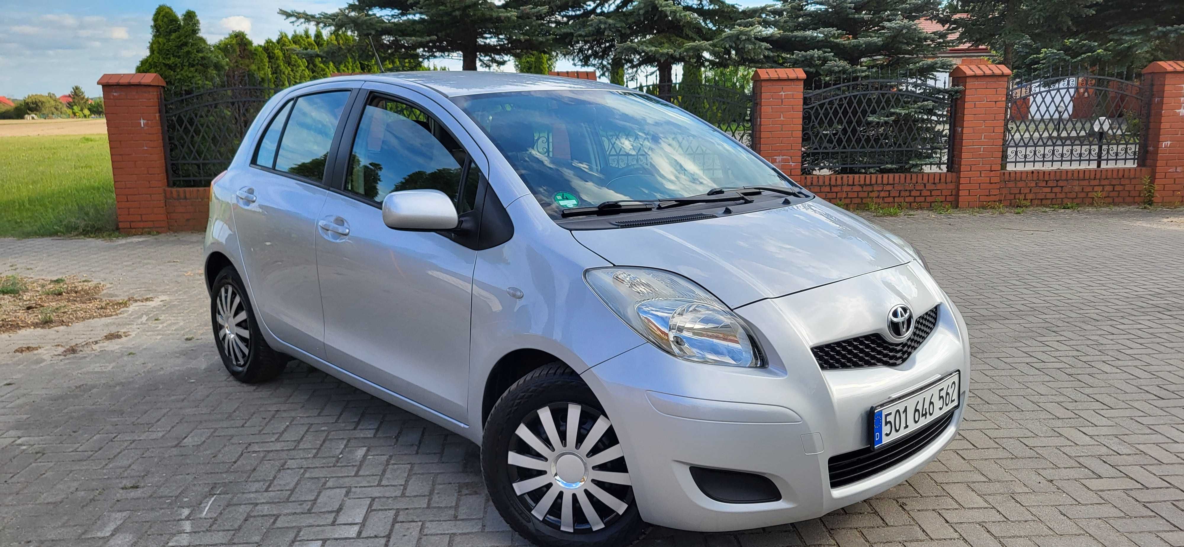 Daihatsu Charade 1.3VVTi 6biegów