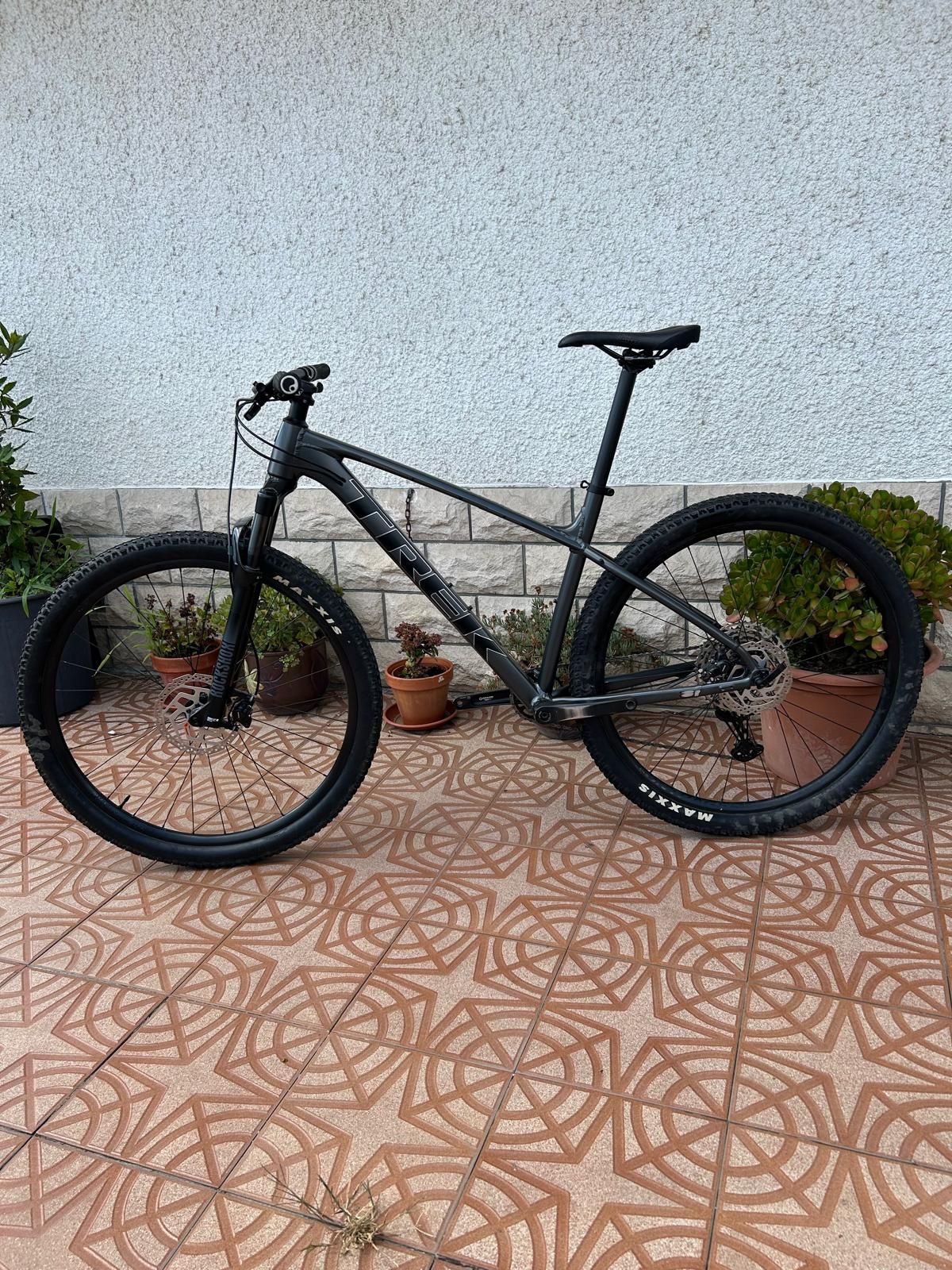 TREK X-Caliber 8 2023
