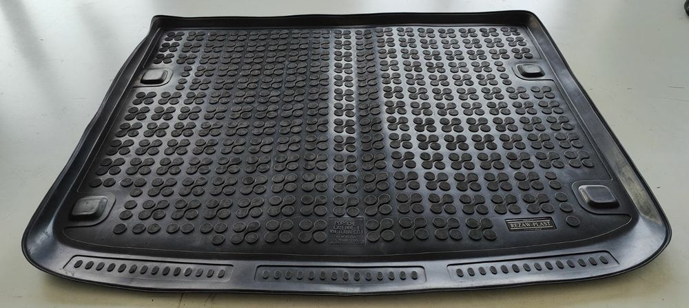 Килимки 4 в салон 1 в багажник WOLKSWAGEN TOUAREG виробник REZAW-PLAST