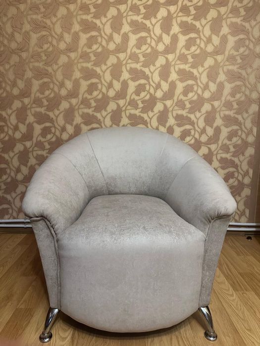 Перетяжка, ремонт меблів у Чернівцях Дивани, крісла, куточки як нові!