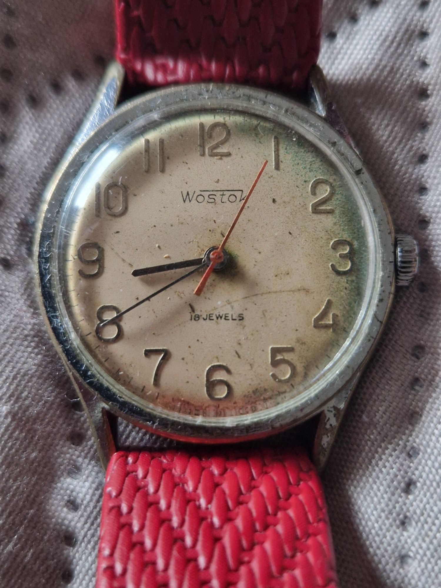Zegarek Wostok 18 kamieni