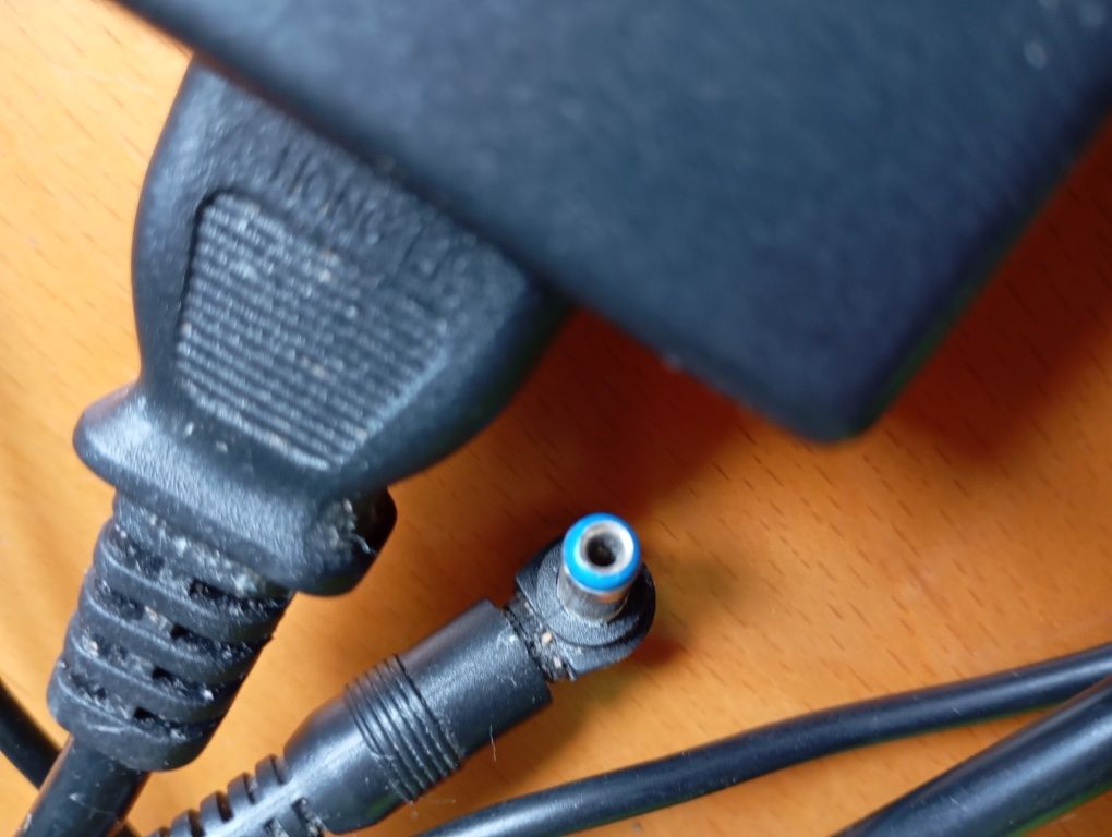 Zasilacz Power adapter model JT-96W działa