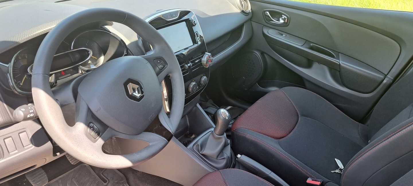Renault Clio 1,2 benzyna  16V  clim navi prze. 87 tys serwis