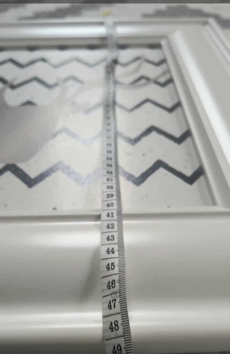 Obraz w bialej ramie