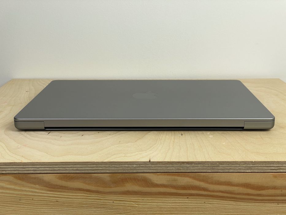 2023 MacBook Pro A2918 14" M3 8GB 512 GB GWARANCJA!