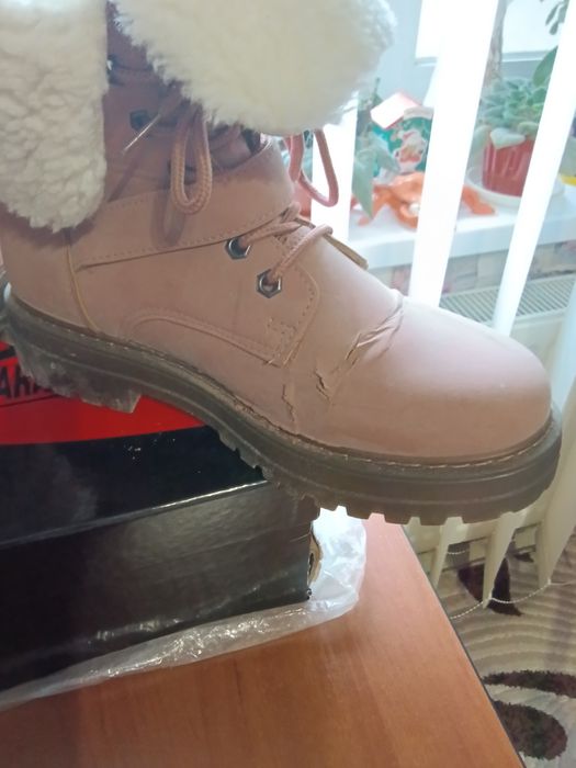 Жіночі зимові теплі сапоги-ботінкі