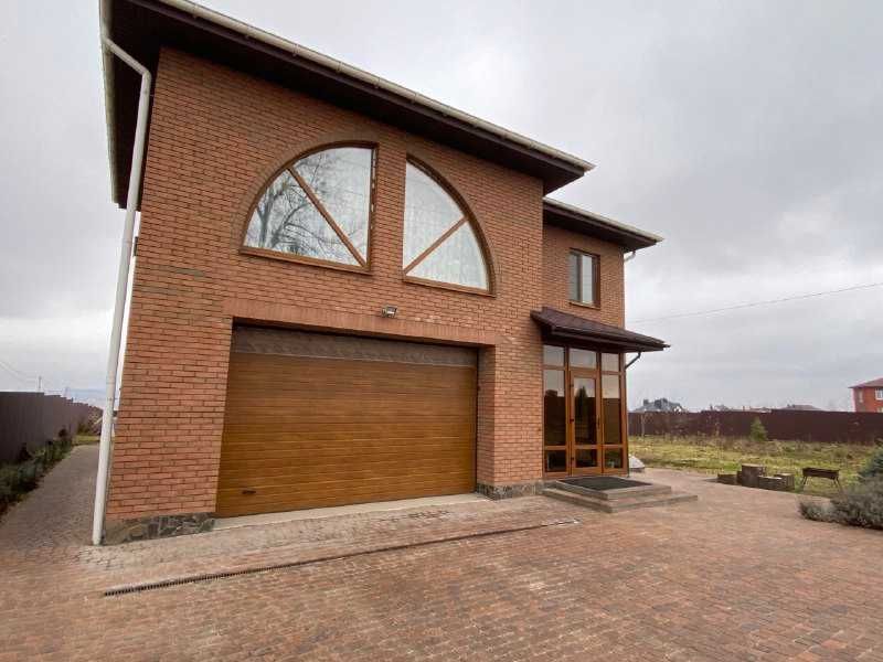 Продаж будинку у Грузевиці.