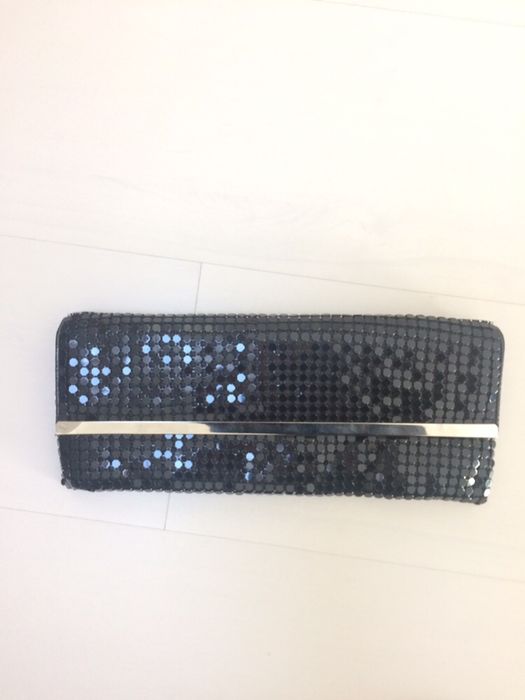 Clutch Preta de Lantejolas