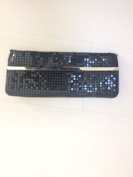 Clutch Preta de Lantejolas