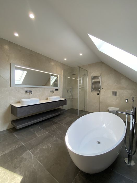 Стильний будинок з дизайнерським ремонтом 165 м2 на 5 сотках