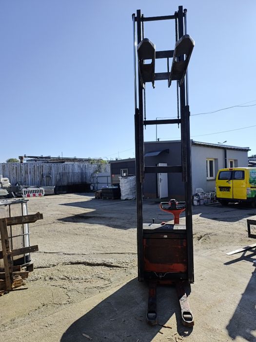 Wózek widłowy elektryczny LINDE L10 – 1000 kg udźwigu