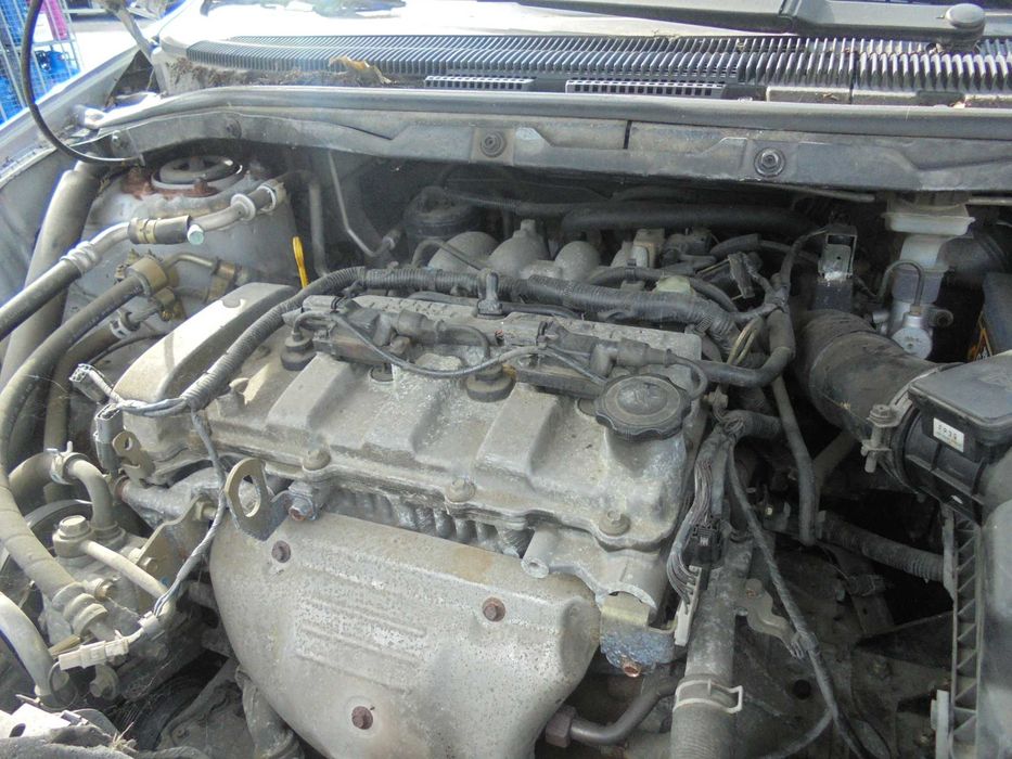 Mazda Premacy 1.8 benzyna kolor srebrny przeznaczona na części hak